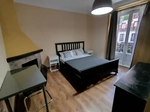 Habitación en Ronda de Toledo