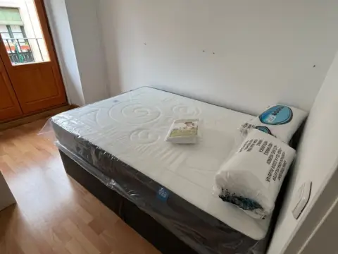 Habitación en calle de Jesús del Valle, 6
