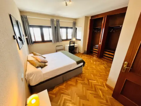 Habitación en calle de Tetuán, 15