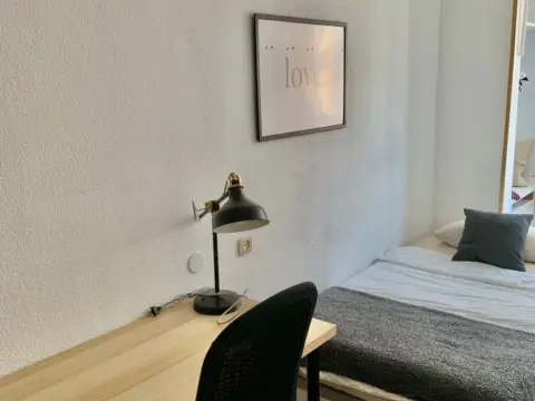 Habitación en calle de Fernández de los Ríos, 67
