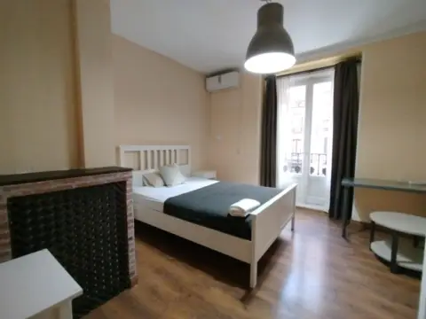 Habitación en Ronda de Toledo
