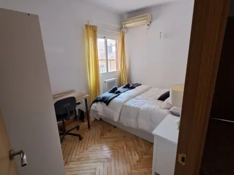 Habitación en calle de San Bernabé
