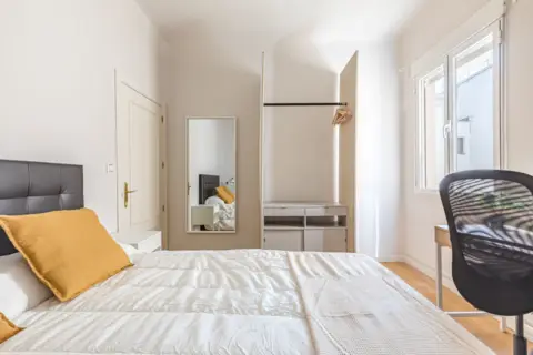 Habitación en calle de Fernández de la Hoz