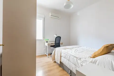 Habitación en calle de Fernández de la Hoz