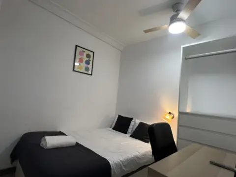 Habitación en calle de la Arquitectura, 13