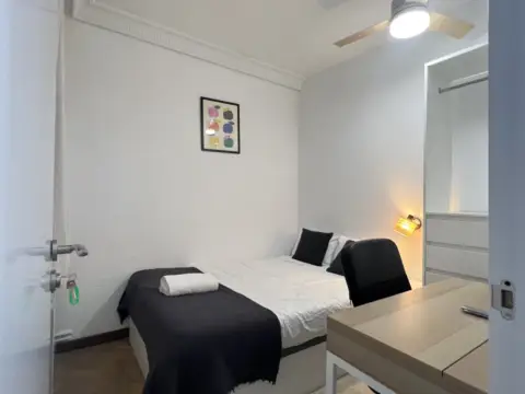 Habitación en calle de la Arquitectura, 13