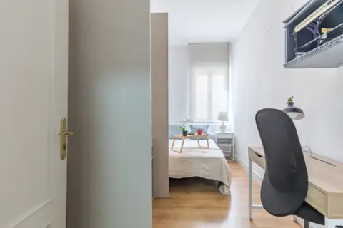 Habitación en calle de Fernández de la Hoz