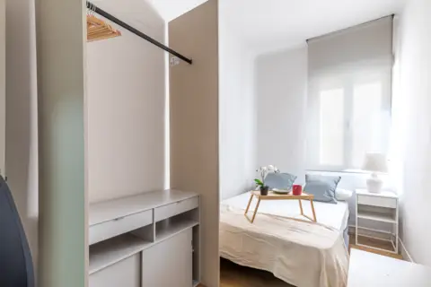 Habitación en calle de Fernández de la Hoz