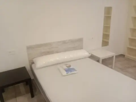 Habitación en Carrer Gabriel y Galán