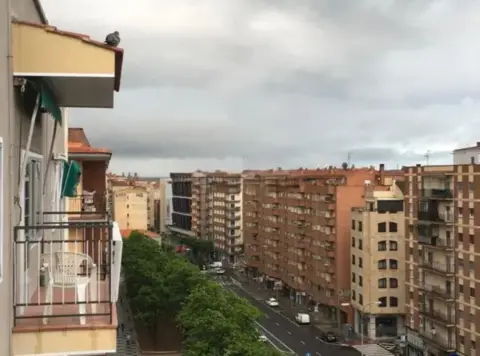 Piso en Avenida de Federico Anaya, 28