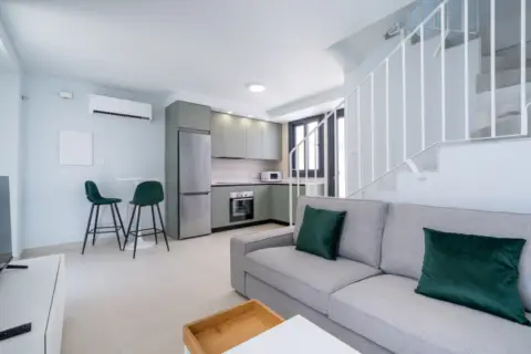 Dúplex en calle Braulio Moreno, 8