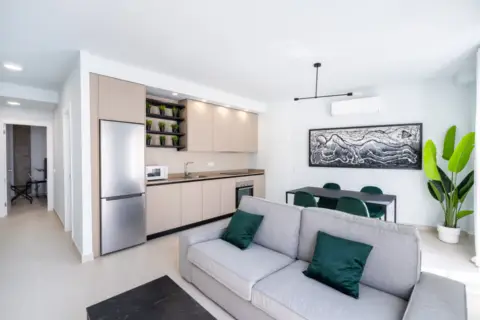 Piso en calle Braulio Moreno, 1