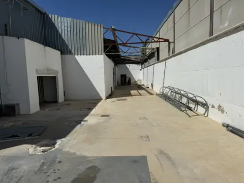 Nave industrial en calle Transportistas