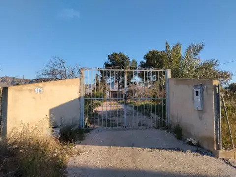 Chalet rústico en Pasaje los Carrillos Cv 870, Km. 1