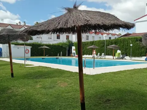 Casa adosada en calle de Herrera