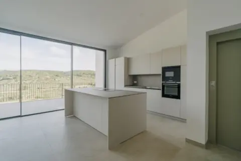 Casa adosada en calle N´Olesa