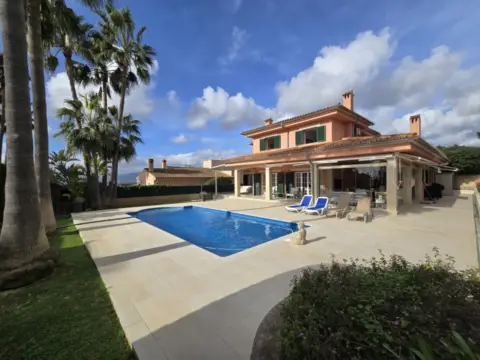 Chalet unifamiliar en Carrer de l'Historiador Joan Binimelis