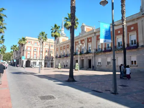 Piso en calle Palos de la Frontera