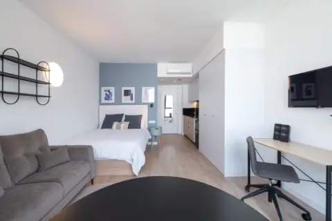 Estudio en calle de Guillem de Anglesola, 1