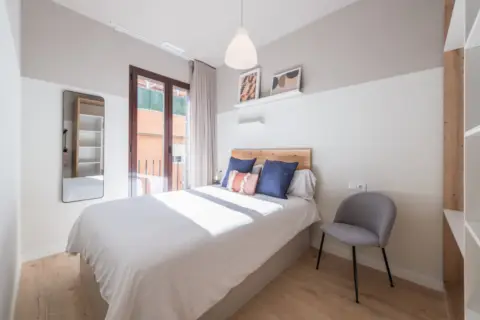 Habitación en calle de Béjar, 23