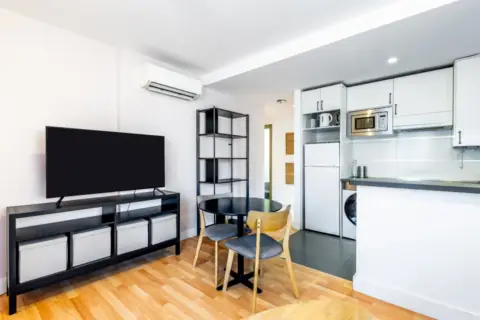 Piso en calle de Casajara, 7