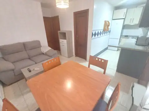 Piso en calle de Julio Pellicer
