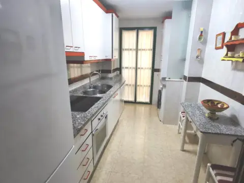 Piso en Ciudad Jardín-Zoco