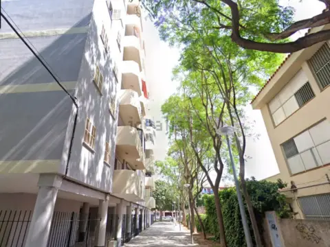 Piso en Carrer Caracas, 4