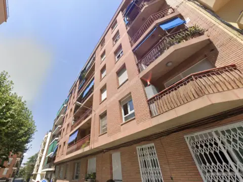 Piso en Carrer de l'Abat Escarré, 45