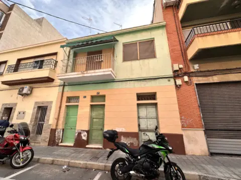 Edificio en calle de Pegaso, 19