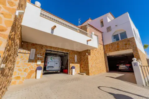 Chalet en calle Ramos