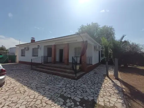 Casa en calle Encinas