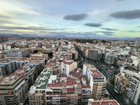 Piso en calle del Poeta Vila y Blanco