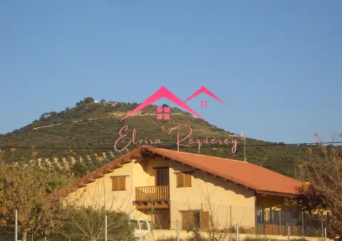 Chalet en Lucena