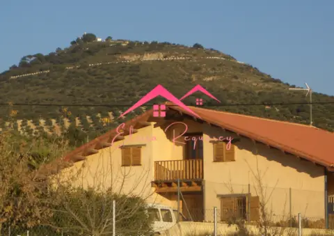 Chalet en Lucena