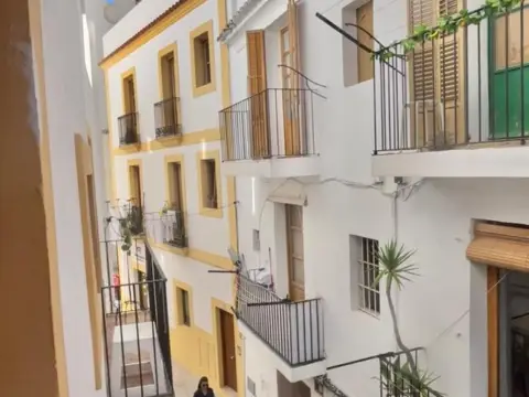 Estudio en Dalt Vila-La Marina