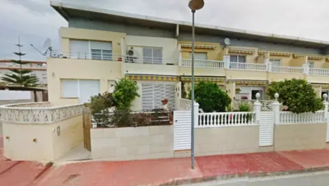 Casa adosada en Carrer de Renau