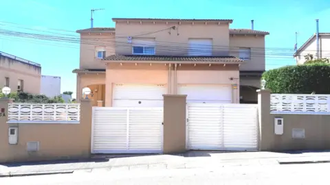 Chalet pareado en Creixell