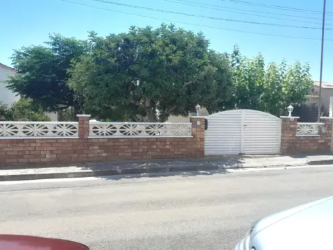 Casa unifamiliar en 43839
