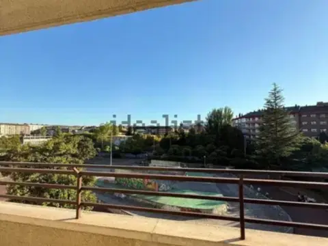 Piso en Mauro Ortiz de Urbina Margolariaren Kalea