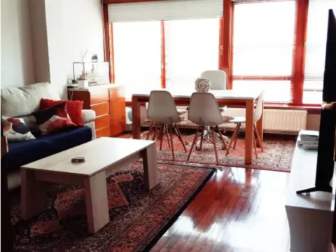 Piso en calle de Jorge Guillén