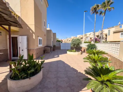 Chalet en calle Gandhi, 20