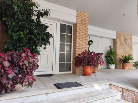 Chalet unifamiliar en Carrer d'Escornalbou