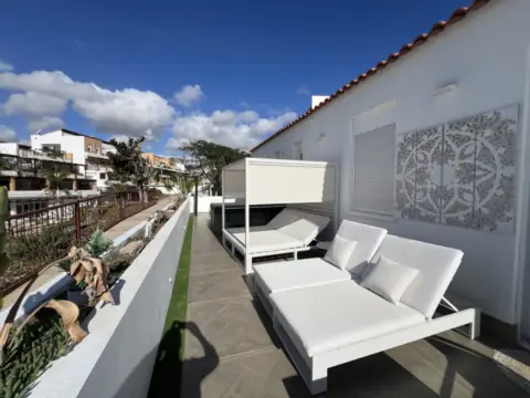 Chalet unifamiliar en calle Tarajal