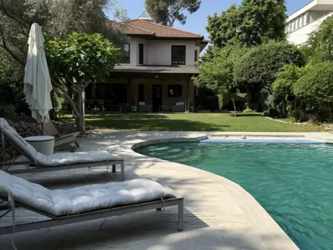 Chalet en calle de la Fuente del Rey