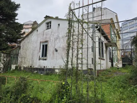 Casa pareada en Avenida del Carregal