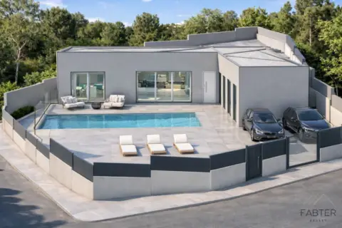 Casa en Carrer dels Pins