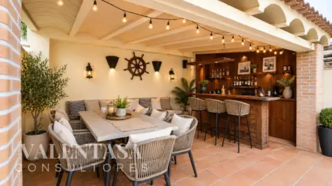 Chalet unifamiliar en calle  Enric Valor I Vives
