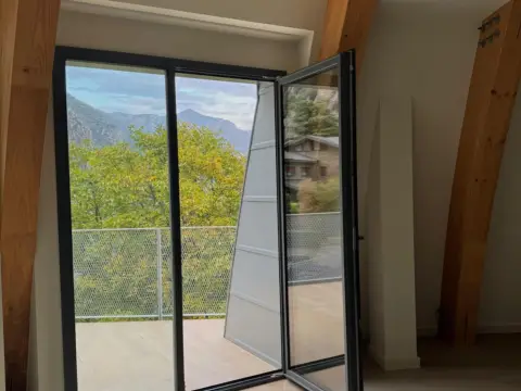 Dúplex en calle Escoles