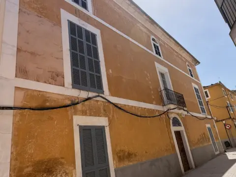 Casa en Carrer de Pere Antoni Servera, 2